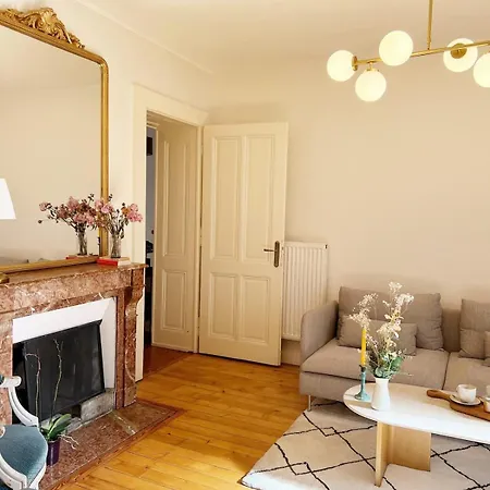 Entire Or Private Rooms, Minutes From Geneva, Excellent Location *