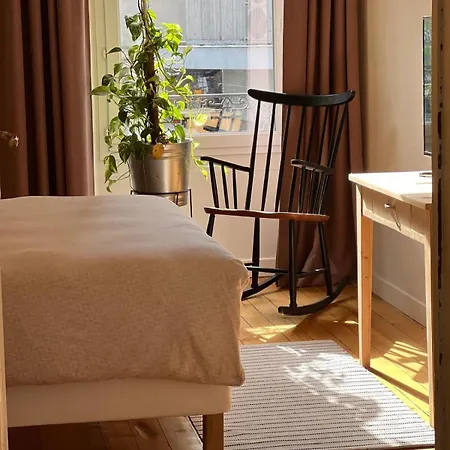 Entire Or Private Rooms, Minutes From Geneva, Excellent Location * Annemasse