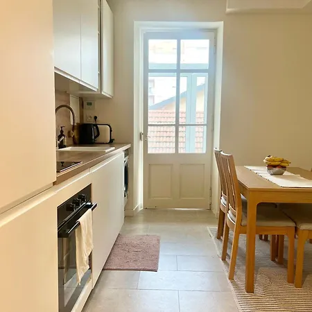 Entire Or Private Rooms, Minutes From Geneva, Excellent Location